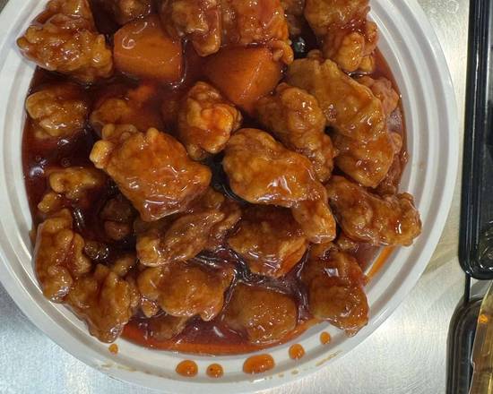 37. Sweet and Sour Boneless Pork 菠萝咕噜肉